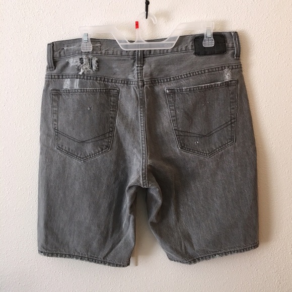 ❗️SOLD OUT❗️Men’s Black Denim Shorts - Picture 3 of 8